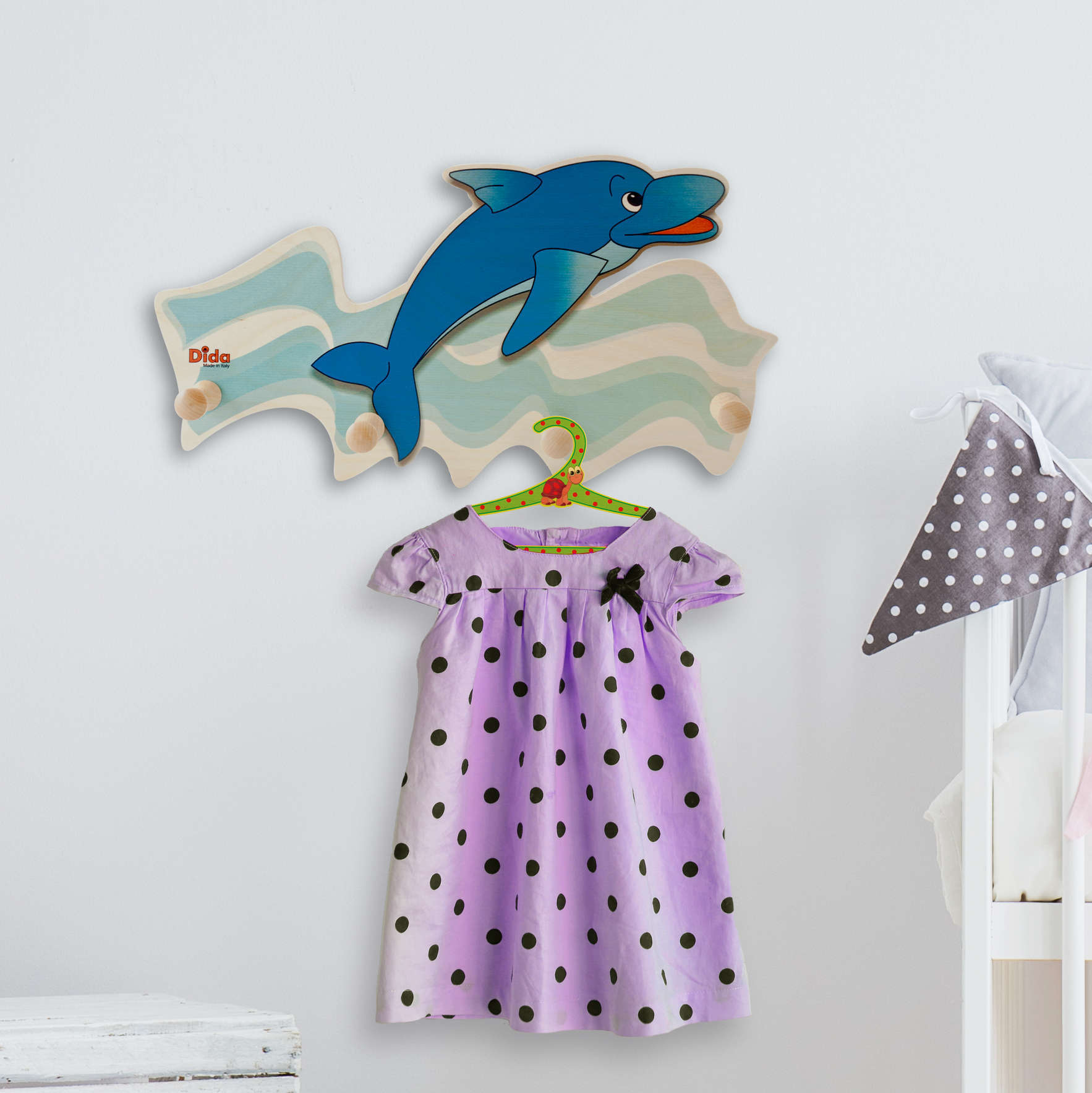 Attaccapanni in legno per bambini – Delfino attaccapanni delfino