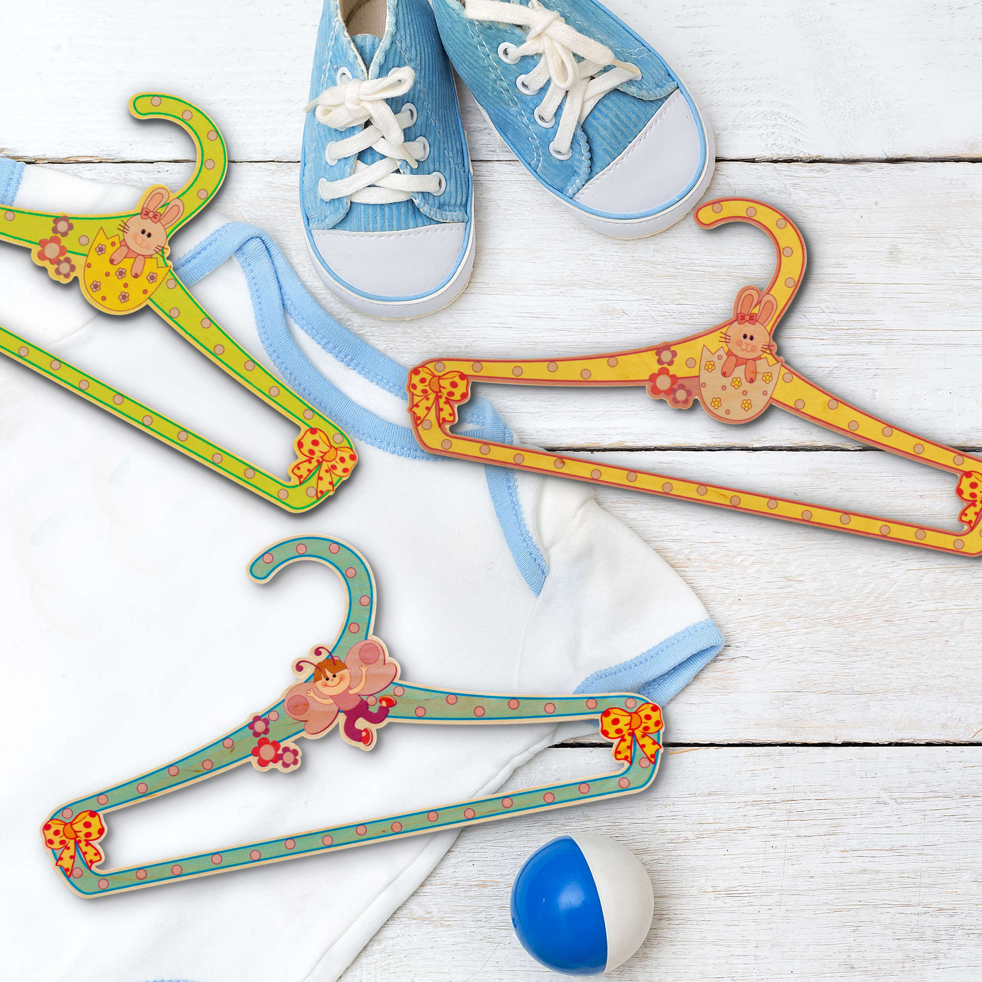 Grucce in legno bimbo - idea regalo e accessori per la cameretta - Dida Grucce in legno bimbo - idea regalo e accessori per la cameretta - Dida