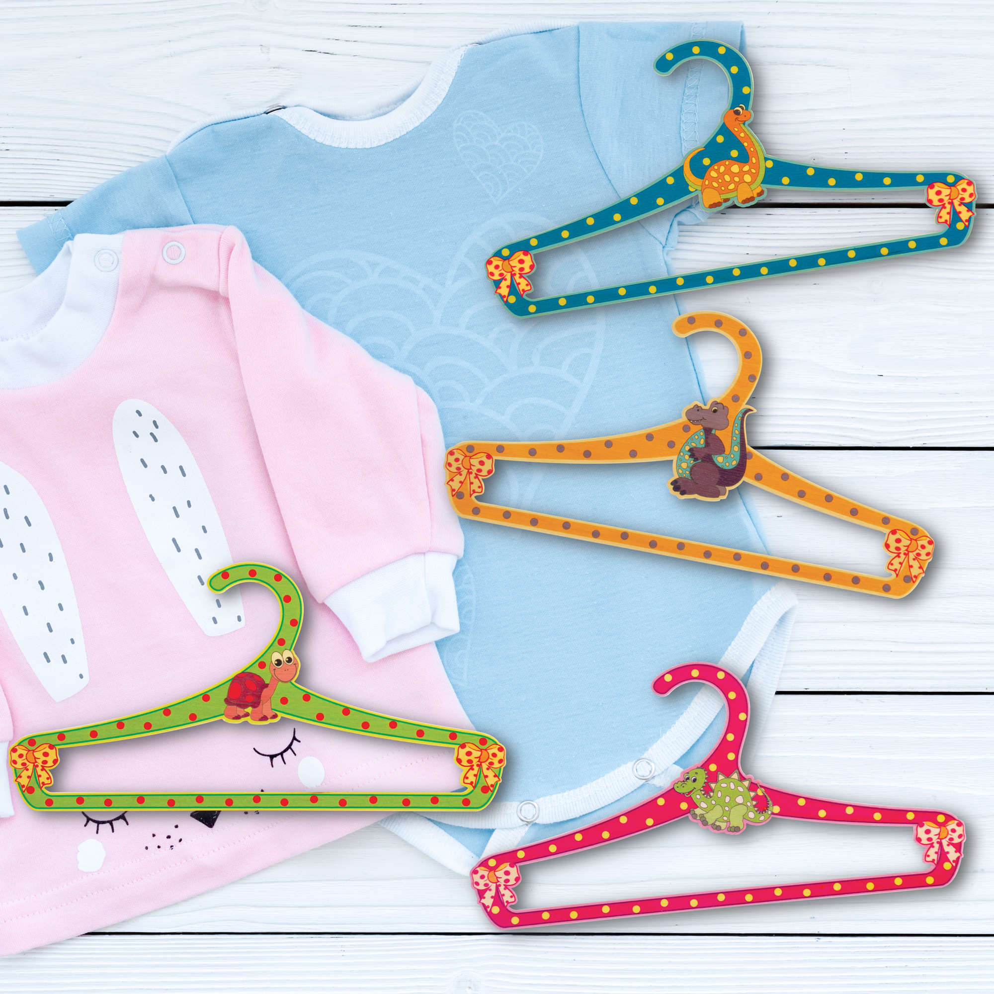 Colore Casuale Vosarea grucce Appendiabiti in Legno con Cigno a Forma di Baby per Bambini 